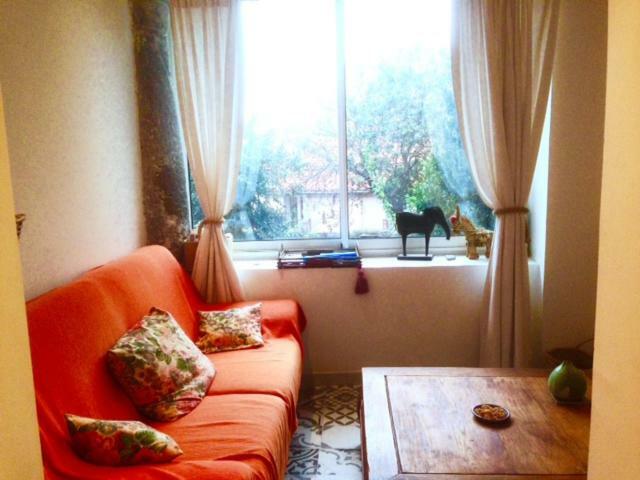 Duplex + Terrasse 55m² - Vue sur jardin au calme centre ville. Sète Extérieur photo